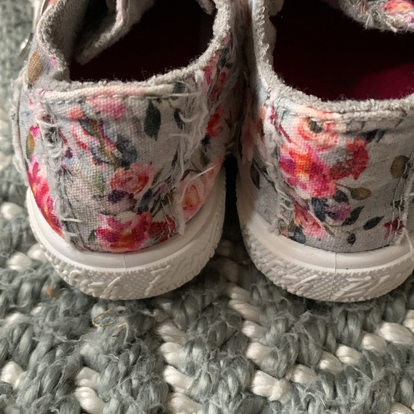 Blowfish Fruit T Toddler Girls Slip-On Shoes with Elastic Laces Size 10 - Picture 7 of 13